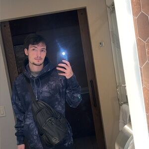 Meet your Posher, Connor